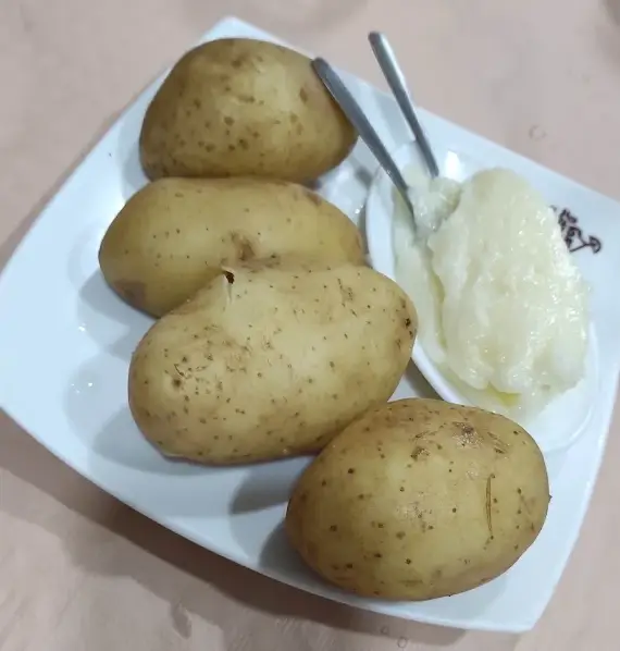 Patatas con ajo Casa Lázaro
